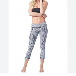VIMMIA Reversible 3/4 Leggings